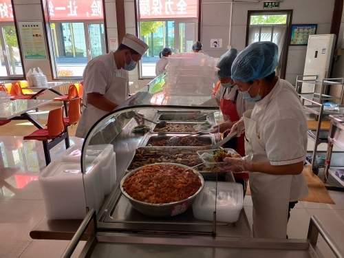 洪水中的溫暖爐火 曙采廠如何打贏員工飲食保障攻堅戰(zhàn)